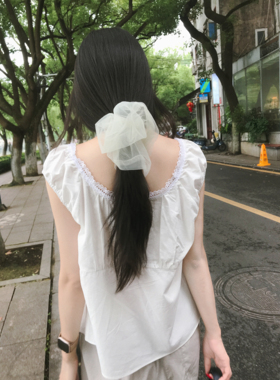 鱼没放 白色纯棉蕾丝花边上衣 大领口T