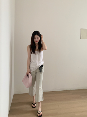 鱼没放 马裤  千禧年时髦的微喇七分裤