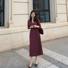 v领长款 连衣裙女秋冬 打底裙子气质长袖 2019新款 鱼没放 慵懒风修身
