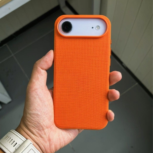 疯狂星期四|iPhone 系列 MagSafe 科技织物保护壳