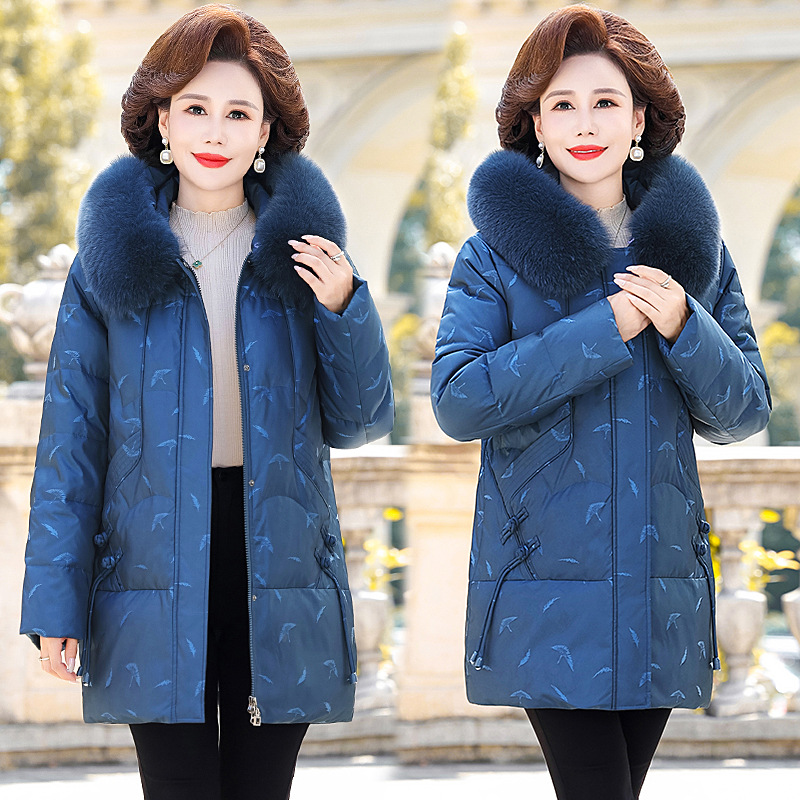 冬季大码女装妈妈羽绒服2024真毛领加厚宽松白鸭绒保暖外套连帽潮