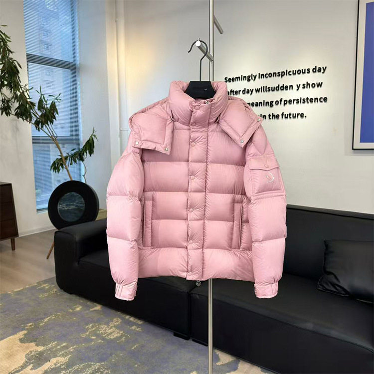 新款粉色羽绒服雾面干枯玫瑰哑光设计感时尚宽松潮牌鸭绒保暖外套