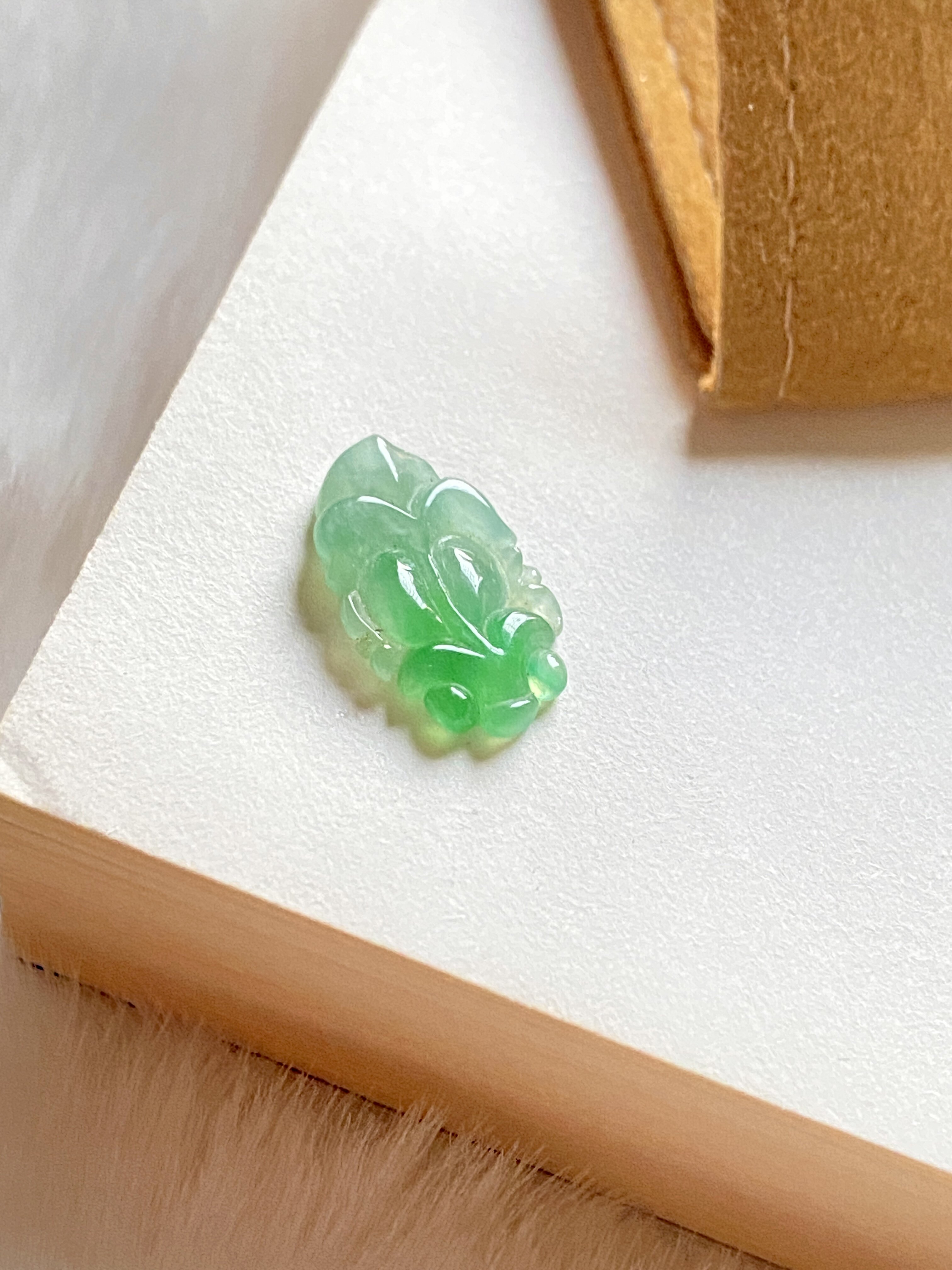 缅甸玉石天然A货翡翠老坑冰种阳翡翠裸石/蛋面