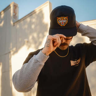 Indestructible Tiger Snapback 多伦多机车纹身潮牌老虎刺绣软顶