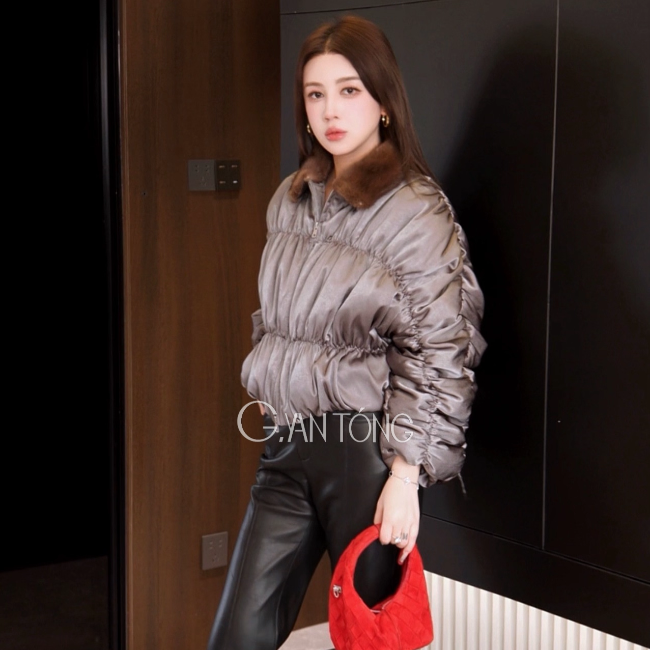 高端小众水貂毛领90鹅绒服