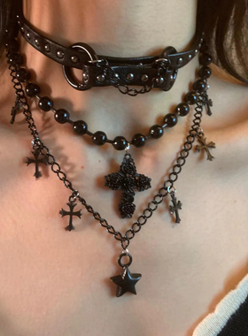 黑夜荆棘一条三层十字架玫瑰花