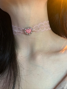 棠洛 粉色蕾丝爱心choker颈链女中古风锁骨链项圈个性短款颈带潮