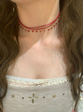 棠洛 原创一条三层红色皮革流苏choker颈链女显白辣妹锁骨链2026