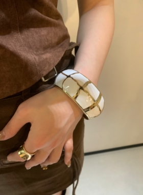 冰川裂纹 重工款滴釉珐琅手镯女白色手环夸张个性手饰2026爆款潮