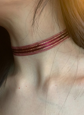 玫瑰画报 性感复古丝带choker项圈女小众高级感红色颈链配饰2026