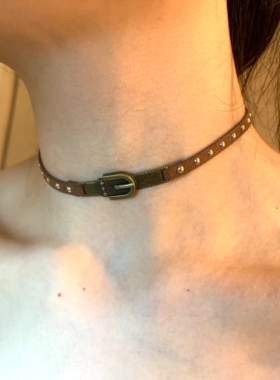 废土风麂皮铆钉choker颈链女y2k细款复古项圈短款个性颈带2026潮