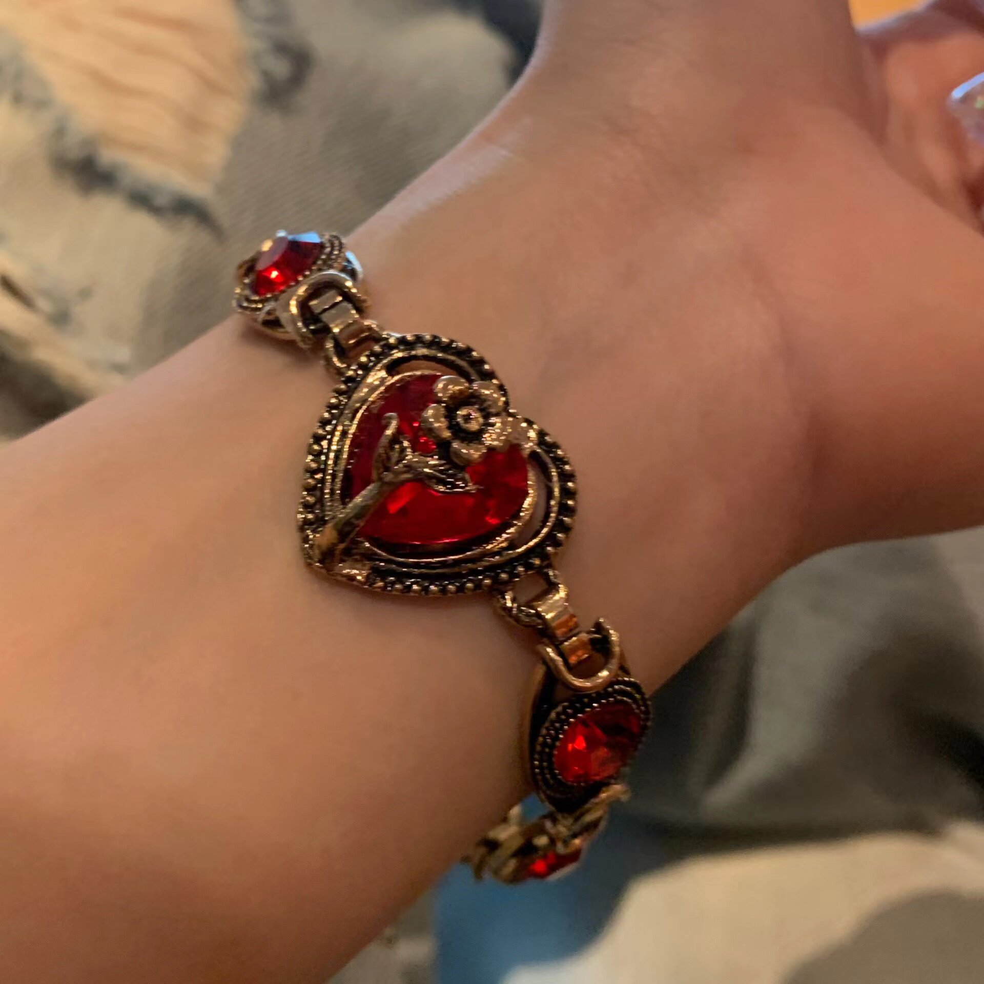中古爱心玫瑰手链女小众古着感图片