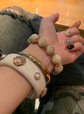 3条装 高级感奶白色贝壳手镯女海边度假辣妹风手饰品叠戴精致手环