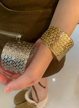 金属花朵褶皱纹宽面开口手镯女欧美复古手环轻奢高级感手饰女2026