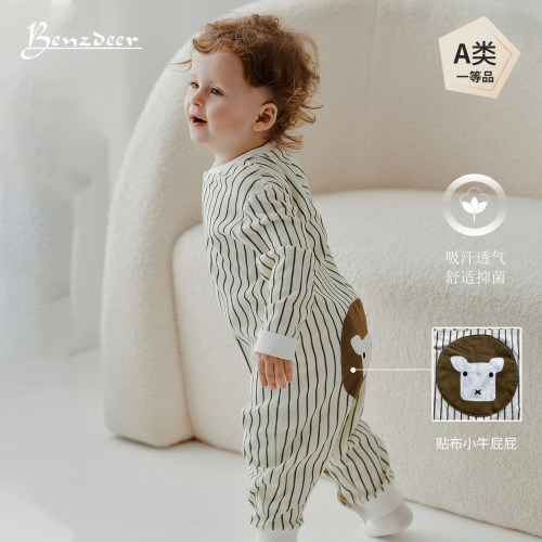 Benzdeer本驰鹿26秋新款男女宝宝屁屁贴布爬服婴幼儿连身衣哈衣