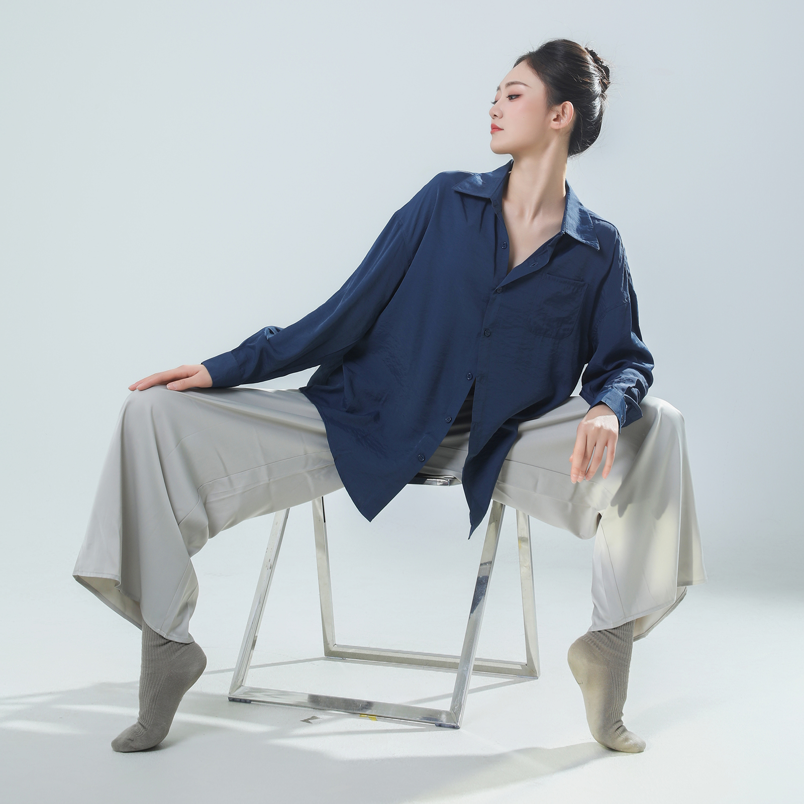 飘逸宽松通用朵棠青尾翻领S2316