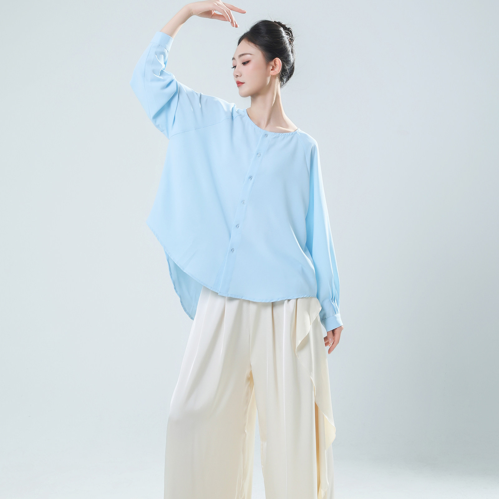 朵棠现代舞宽松蝙蝠长袖飘逸衬衫古典舞服