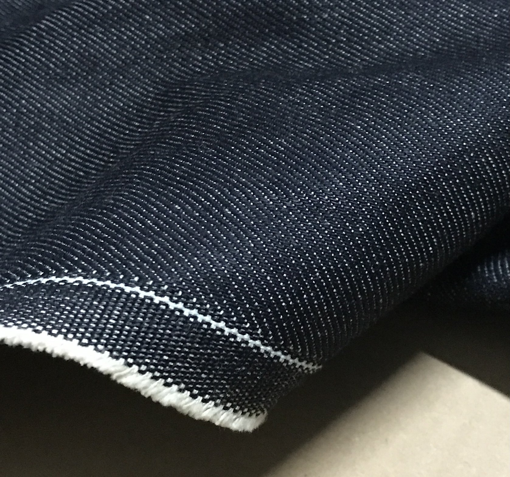 金佳加厚黑色无弹品质感足意大利日本丹宁进口高端原浆牛仔布料