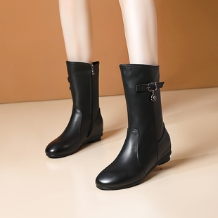 真皮短靴女秋冬新款靴子圆头女靴平底内增高马丁靴配裙子中筒靴女