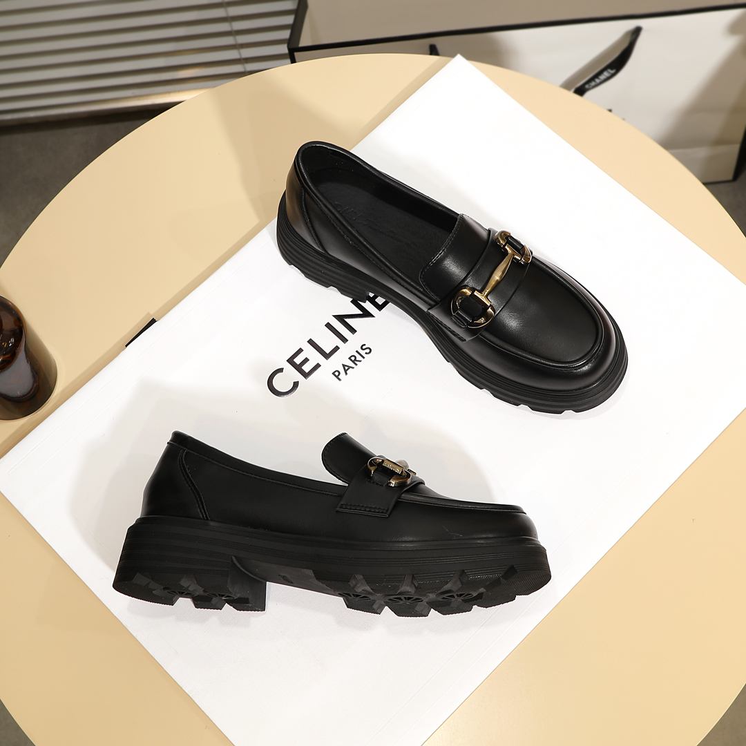 上脚超显瘦！复古英伦厚底小皮鞋