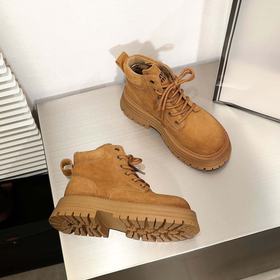 真皮厚底甜酷英伦风大黄马丁靴女