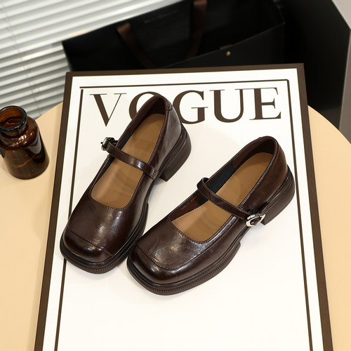 软乎乎~复古减龄一字带玛丽珍鞋