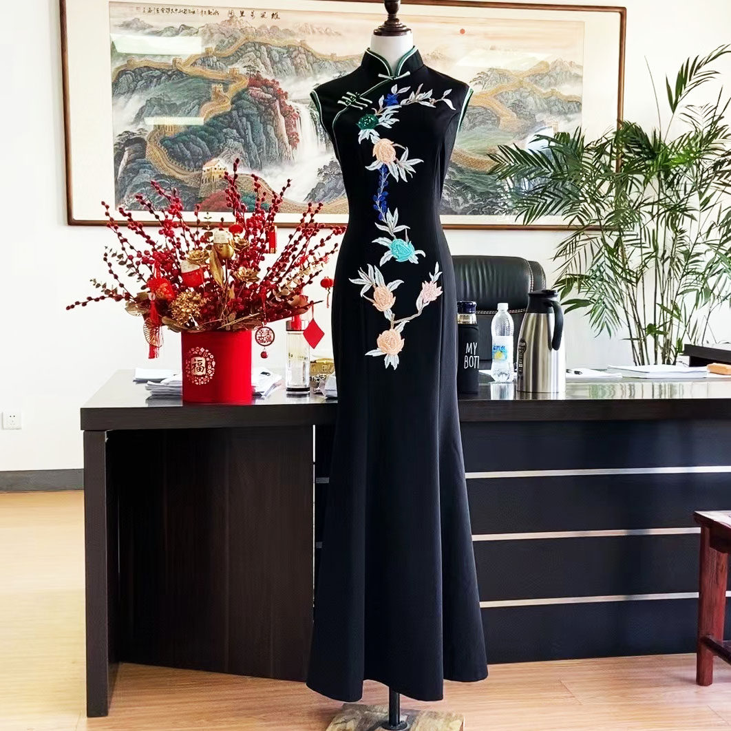 海丝海派新中式绣花长款鱼尾立体裁剪显瘦无袖长款旗袍定做加工