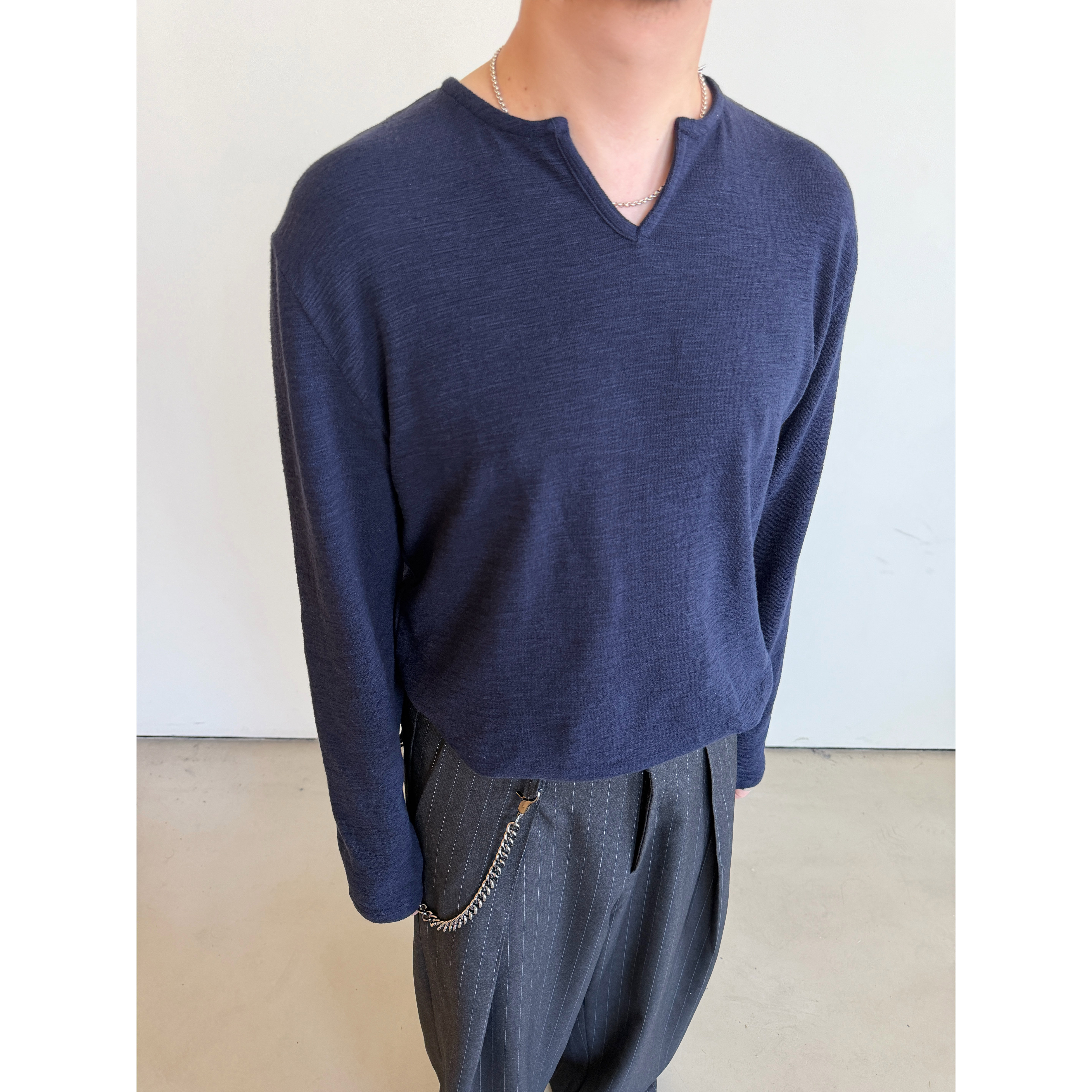 thumbnail for ANNIEHALL26SS Quiet Luxury Textured V-neck Short Long Sleeve T-shirt with a linen-cotton feel comfortable and soft