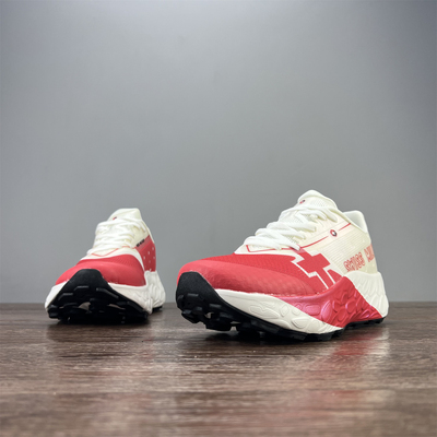 高端轻奢户外轻便跑鞋防滑耐磨减震越野跑步鞋男女鞋城市慢跑鞋