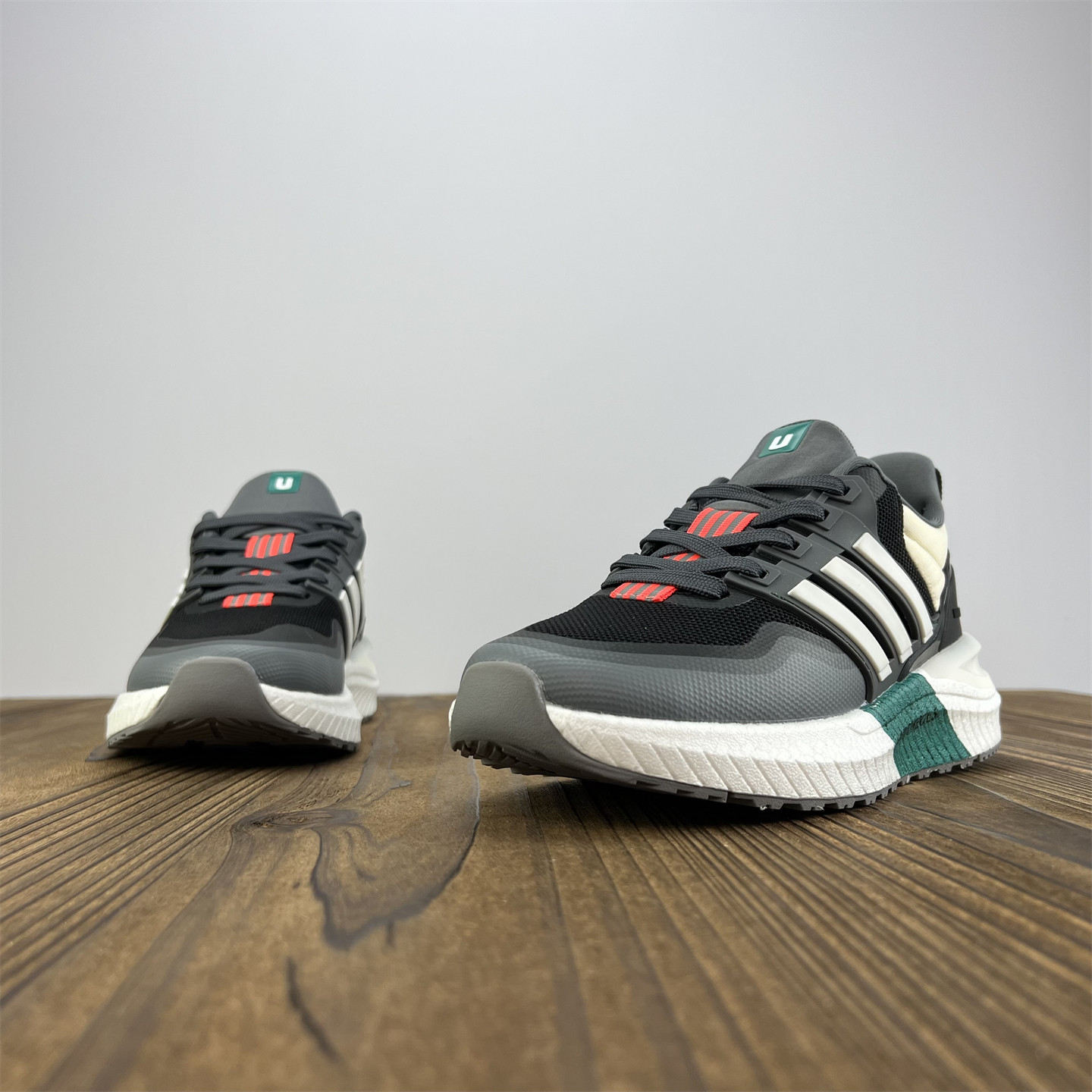 捡漏好货男士春季新款拼色网面透气减震跑步鞋超轻软底轻便运动鞋