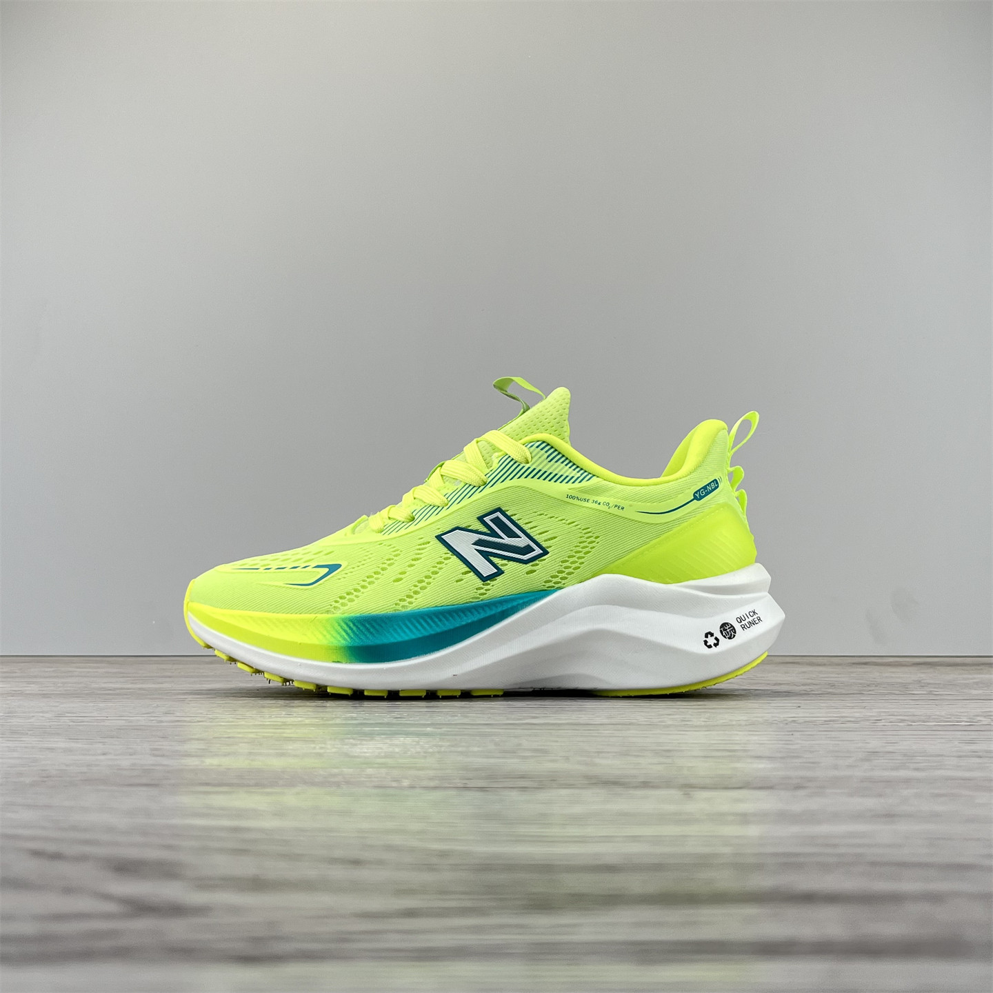 捡漏 品牌好货 碳板跑步鞋男鞋超轻软底轻便舒适透气减震运动跑鞋