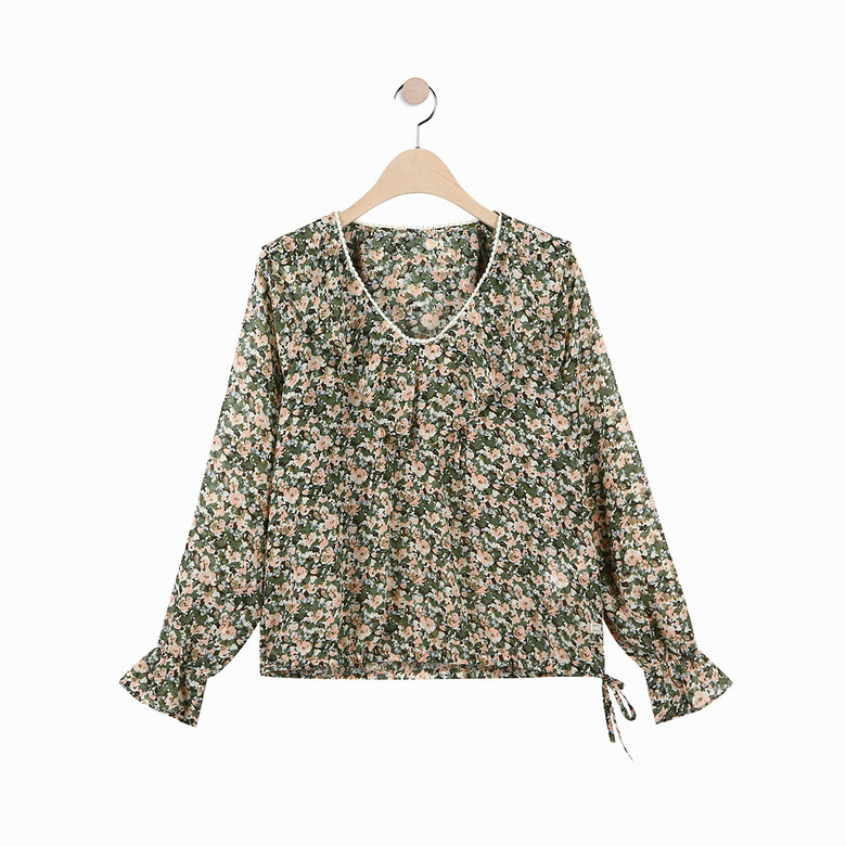 春款~岛屿家~小碎花荷叶花大V领蕾丝边显瘦印花喇叭袖系带衬衫
