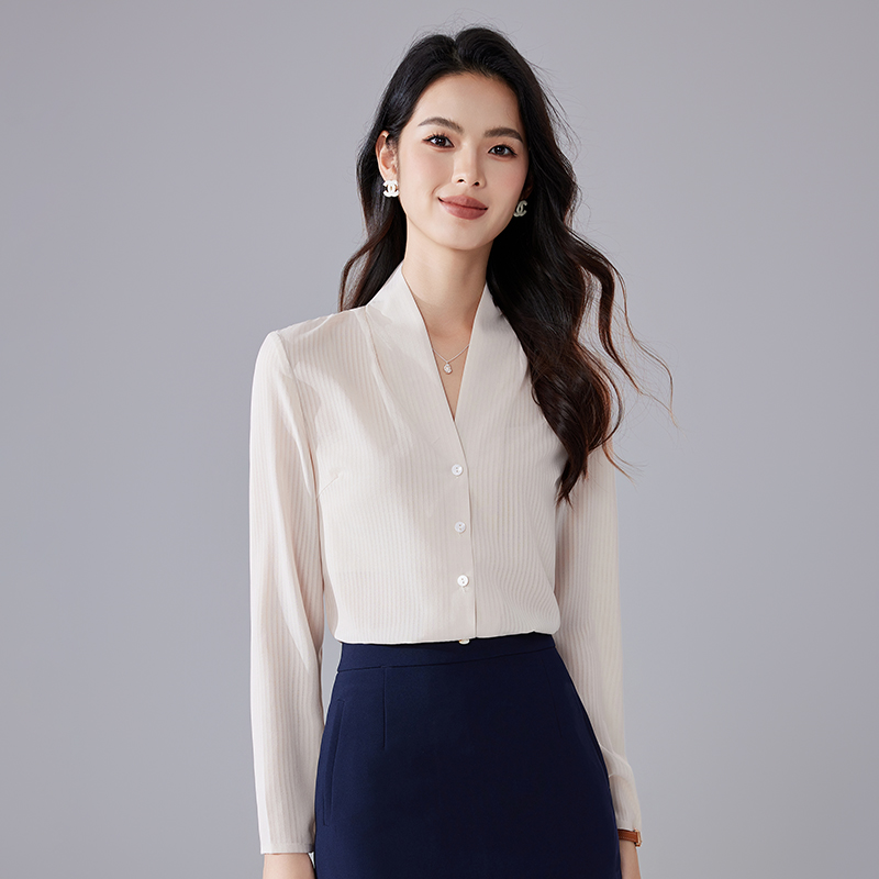 诗璐雅杏色时尚V领西装内搭长袖条纹衬衫女高级感OL职业通勤衬衣