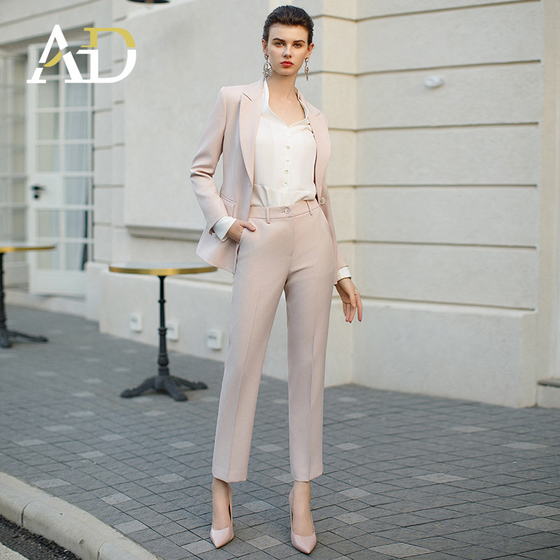 AD职业装气质女神范正装套装女士西装高端粉色新闻主持人上镜服装