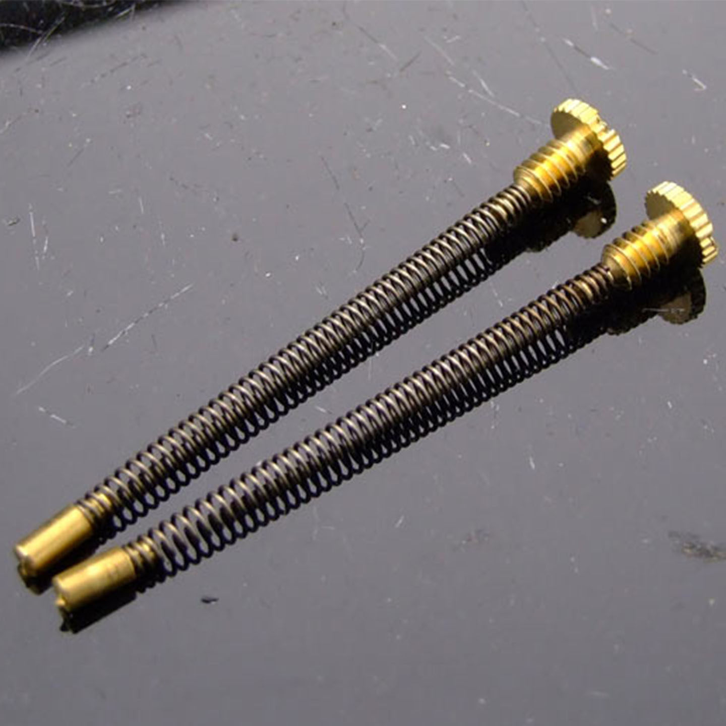 ZIPPO打火机维修零件 火石弹簧 火石顶针 原装内胆上拆机正品图片