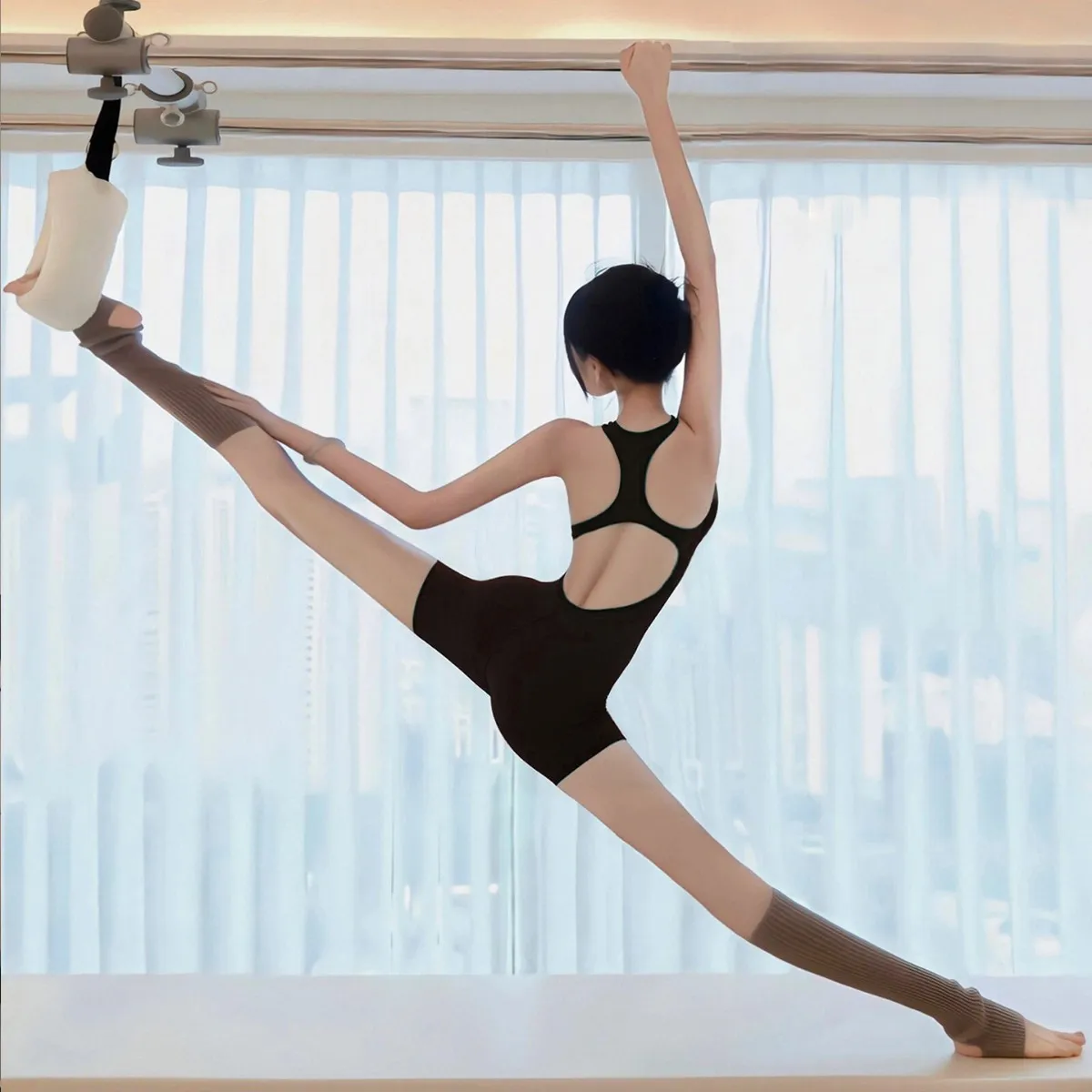 2026新款连体瑜伽服女绝美普拉提训练服套装连体健身服运动紧身衣图片