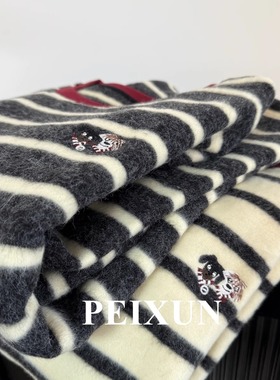 冬新款韩版减龄条纹宽松百搭洋气长袖套头条纹仿兔绒刺绣小狗绒衫