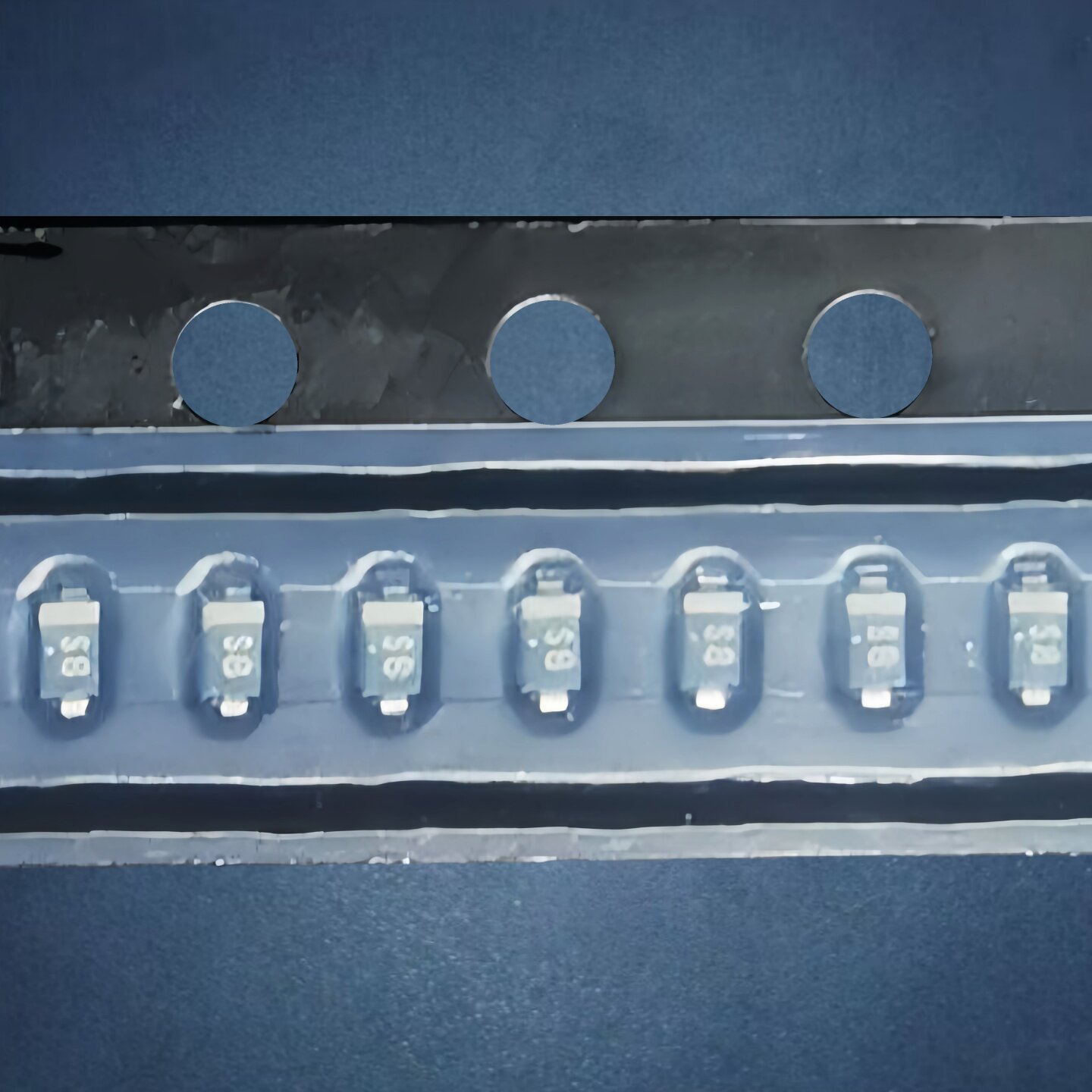 1SS424肖特基20VSOD-523丝印S8