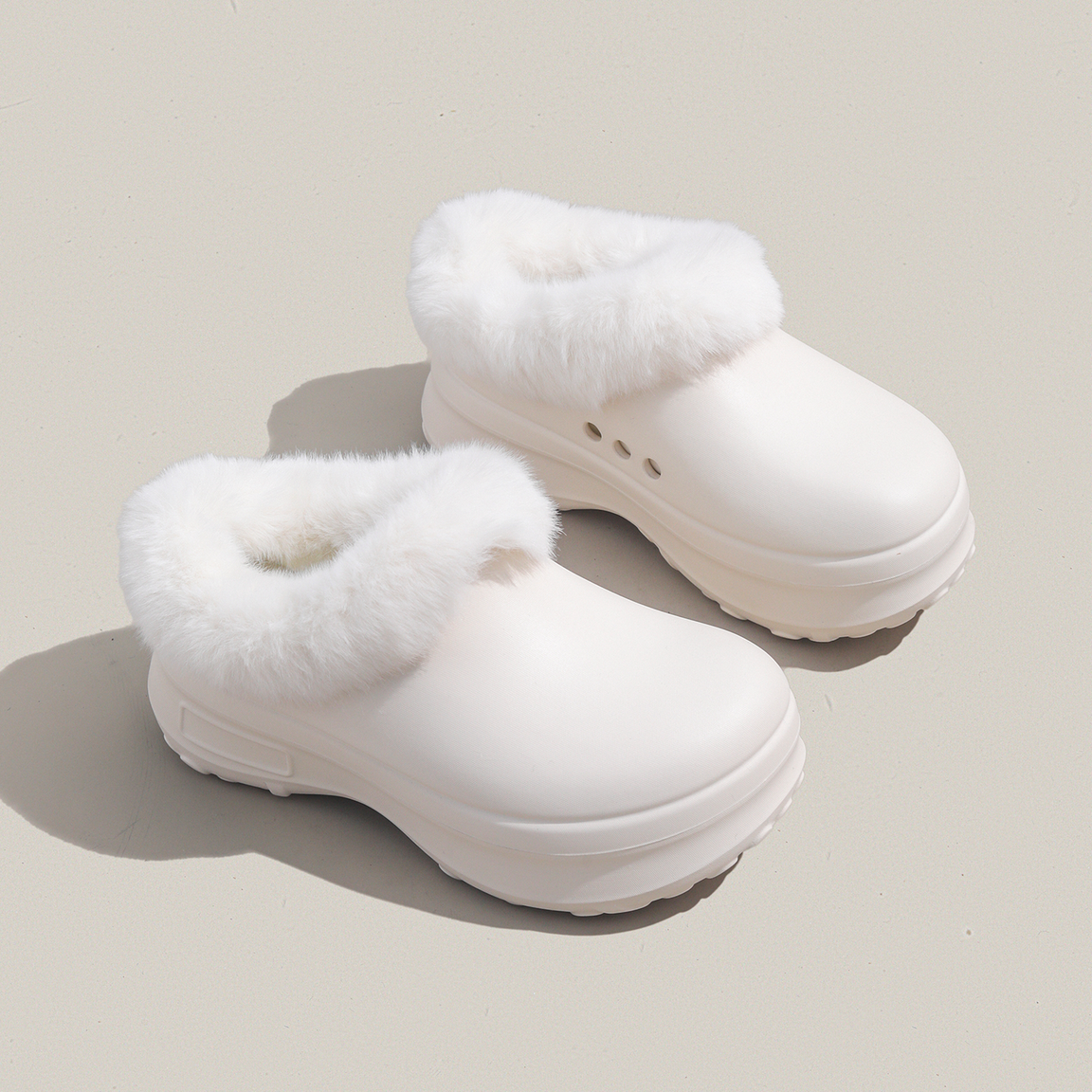 周周推荐~2025冬季eva洞洞鞋女防水两穿厚底毛毛雪地靴百搭棉拖鞋