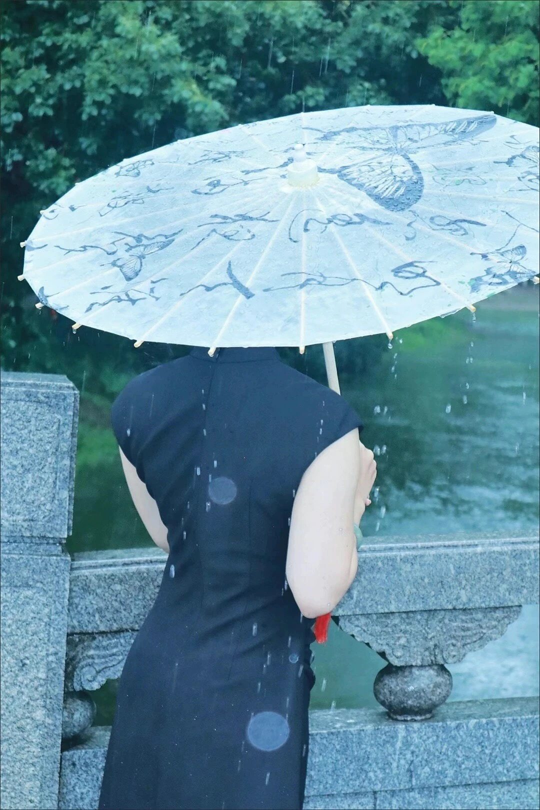 新中式油纸伞防雨书法古风汉服拍照走秀道具伞桐油纸伞装饰摆件伞