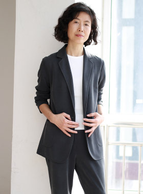 休闲西装外套女春夏薄款单层无垫肩直筒显瘦凉爽透气垂感针织西服
