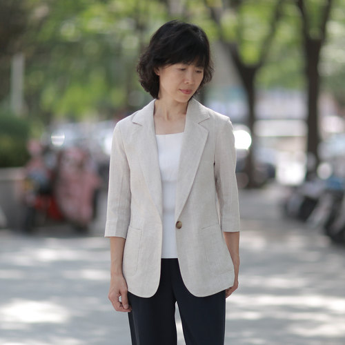 修身短款百搭天丝亚麻小西服女