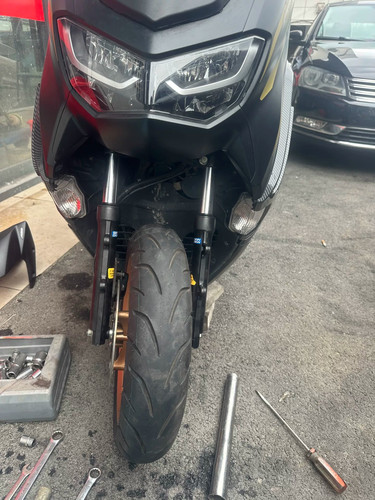 泰国进口适应NMAX155 NVX155油压阻尼前减震器品牌:日本昭和SHOWA