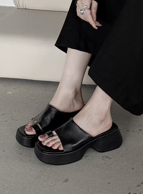 高跟厚底坡跟拖鞋女2025夏季不累脚增高松糕米白色真皮凉拖鞋 JQQ