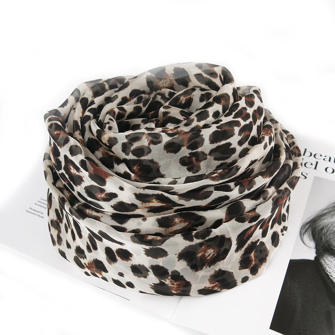 豹纹100%桑蚕丝丝巾！时尚又百搭