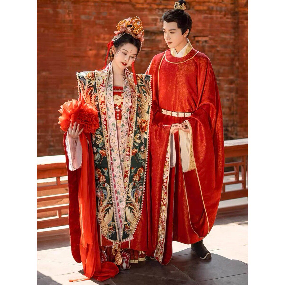 出租正版遇囍来汉服宋制婚服女灵犀红色凤冠霞帔刺绣婚礼中式嫁衣