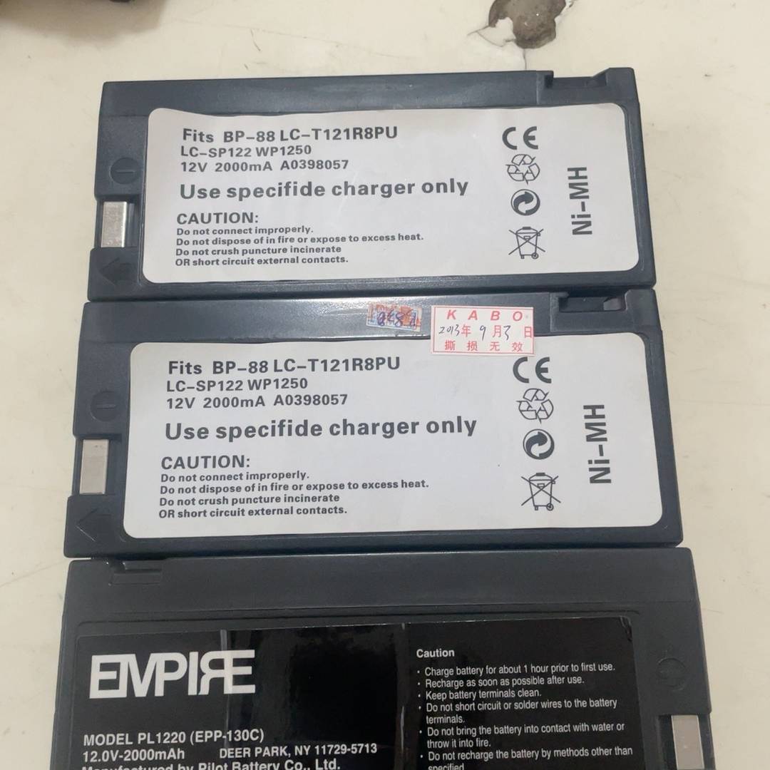 LC-SP122WP1250 12V 2000MA A039议价 也可为维修！！