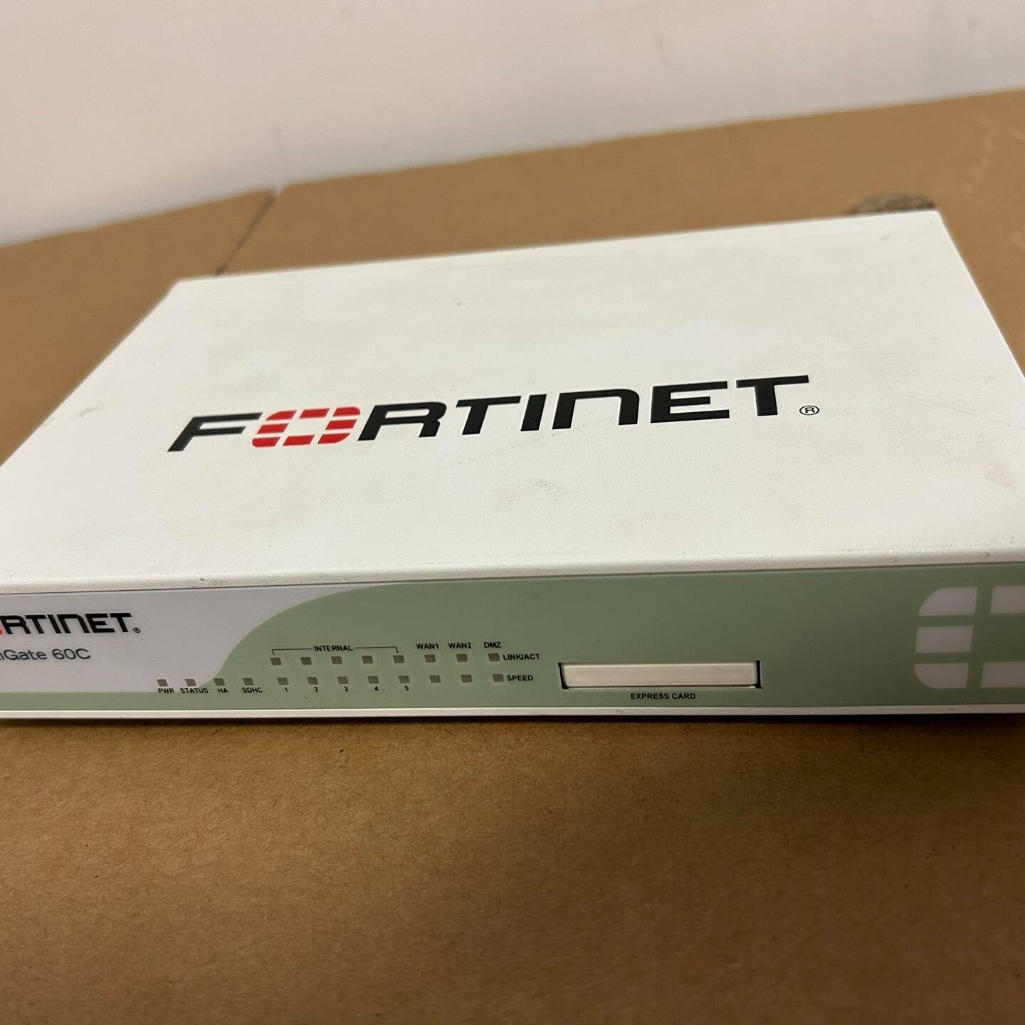 飞塔 FortiGate FG-60C 企业议价 也可为维修！！