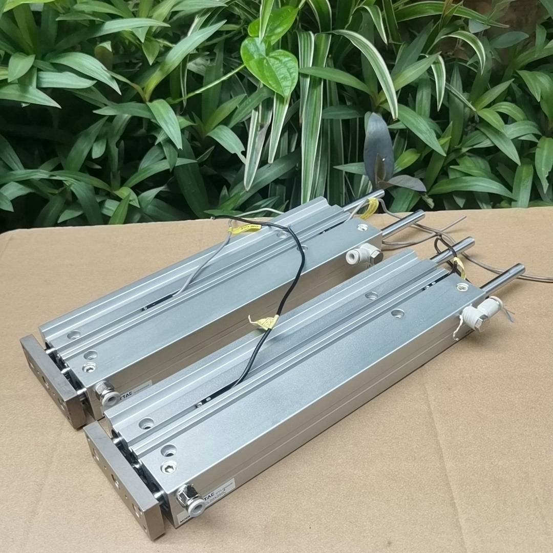 正品亚德客TCL20x250S三杆议价 也可为维修！！