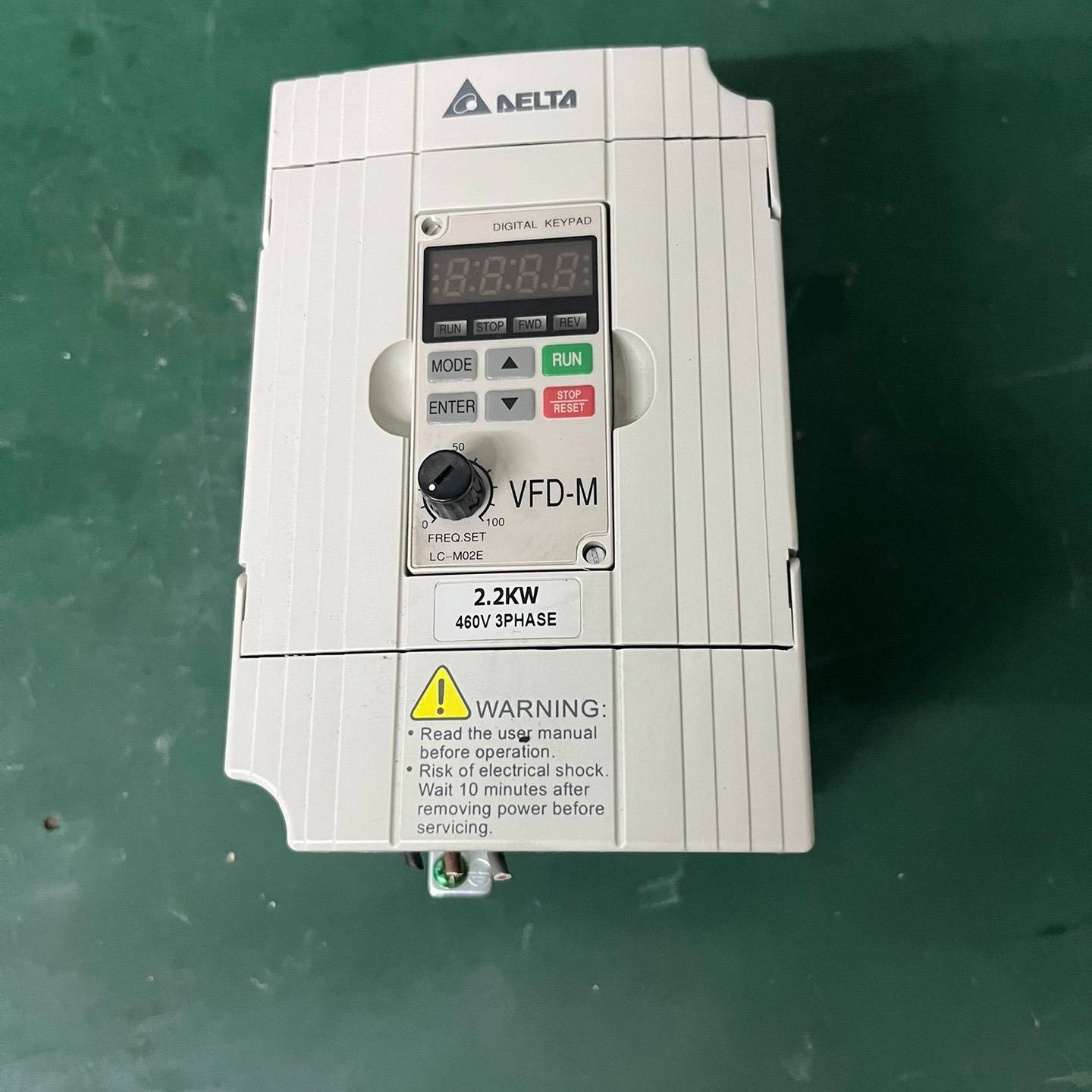 台达变频器，型号vfd022m4议价 也可为维修！！